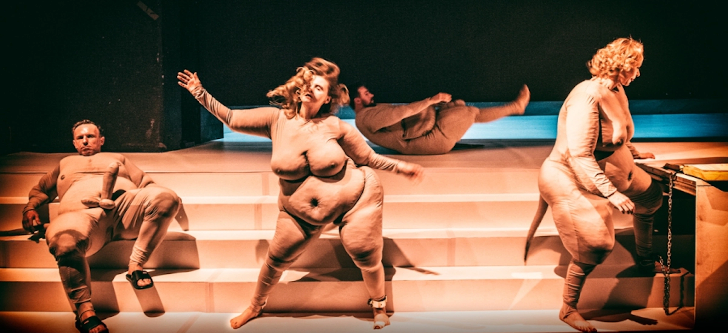 teatr powszechny vod mein kampf streaming live spektakl jakub skrzywanek