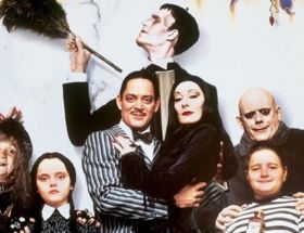 rodzina addamsow tim burton serial netflix