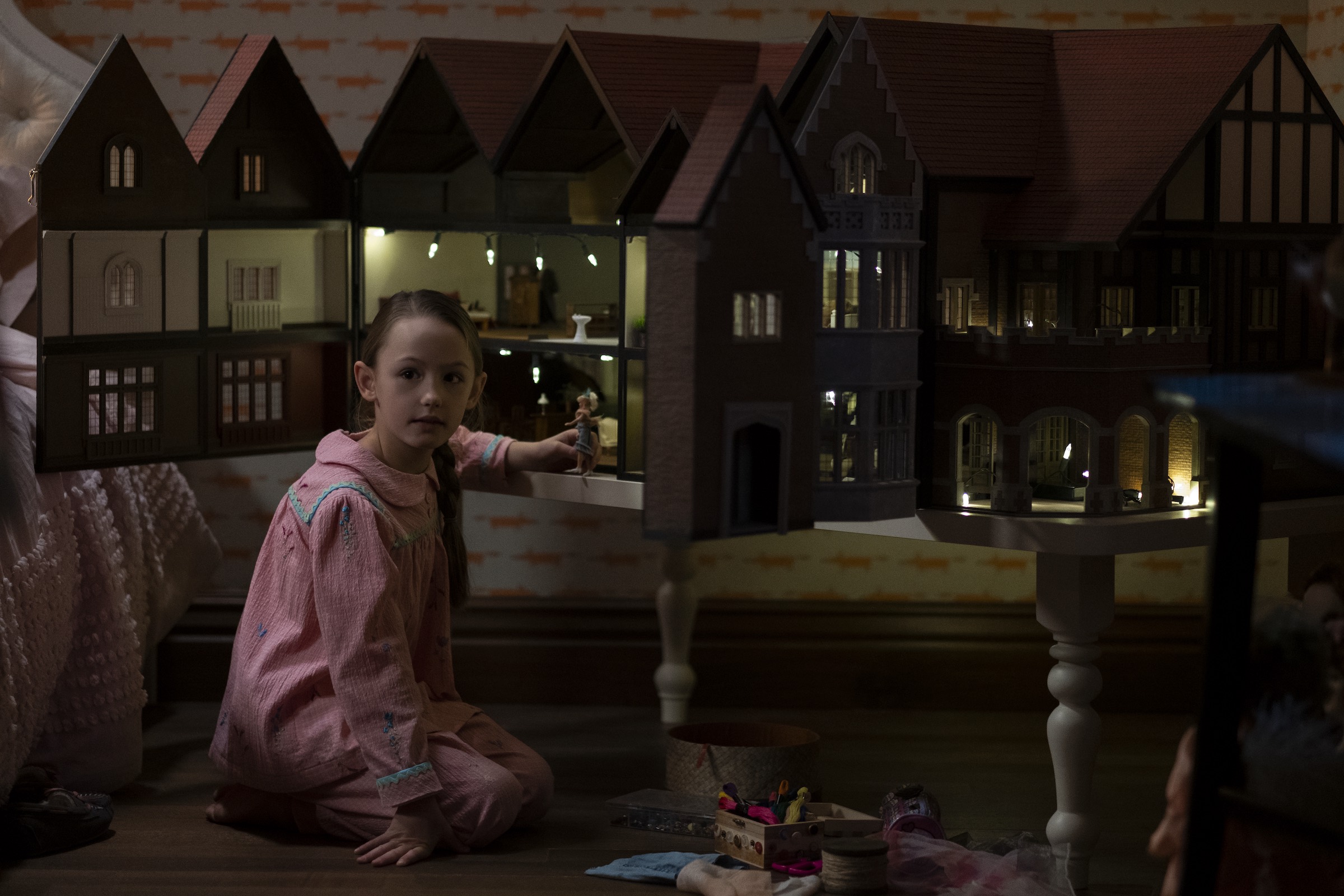 the haunting of bly manor recenzja serial netflix nawiedzony dwor w bly class="wp-image-451369" 