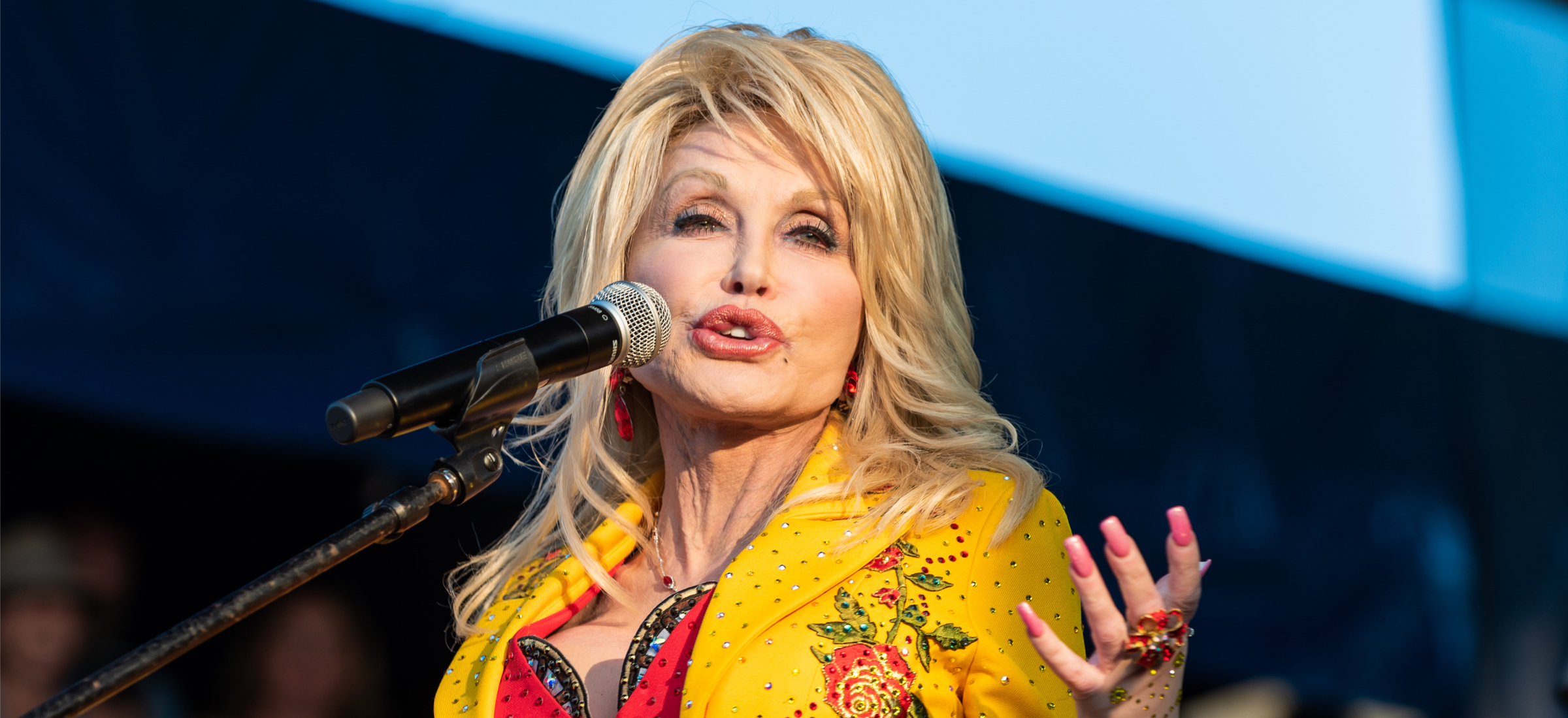 dolly parton szczepionka koronawirus