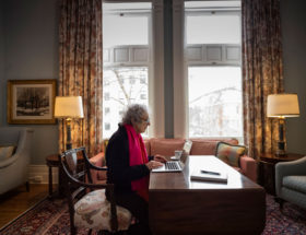 Kilka dni temu na HBO GO trafił film „Margaret Atwood. Słowo to siła”