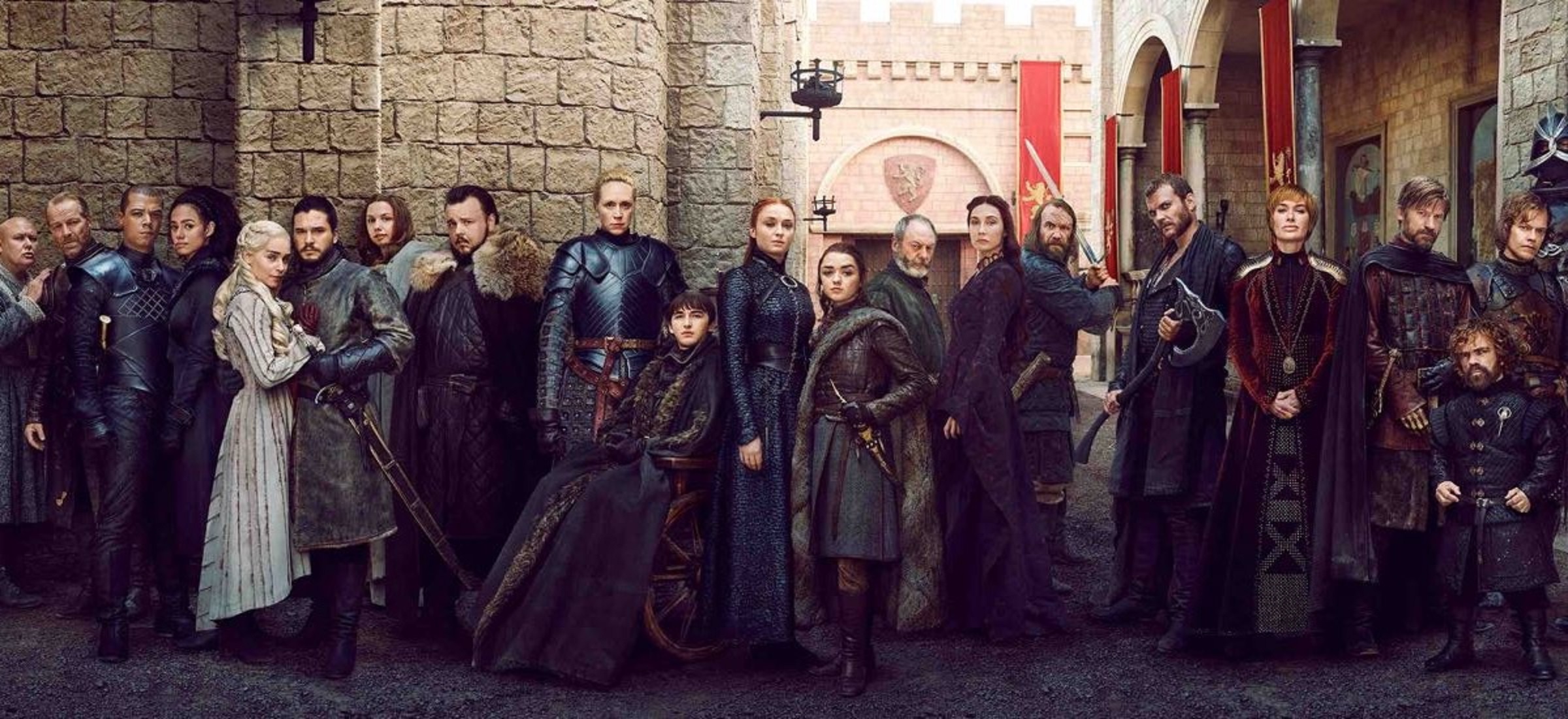 Gra o tron: HBO pokazuje zakulisowe materiały na 10. rocznicę. A fani kpią