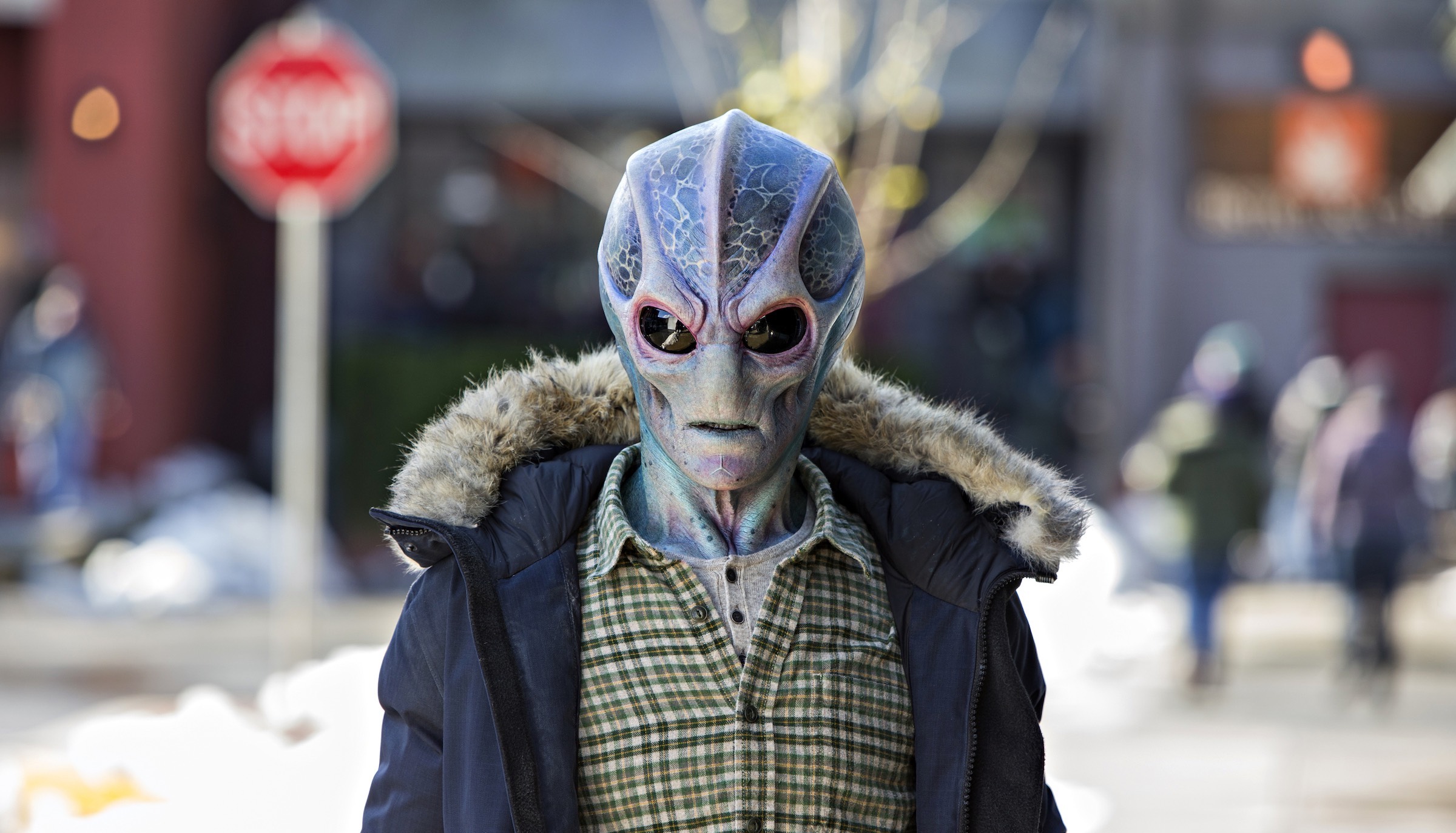 resident alien fox comedy serial recenzja