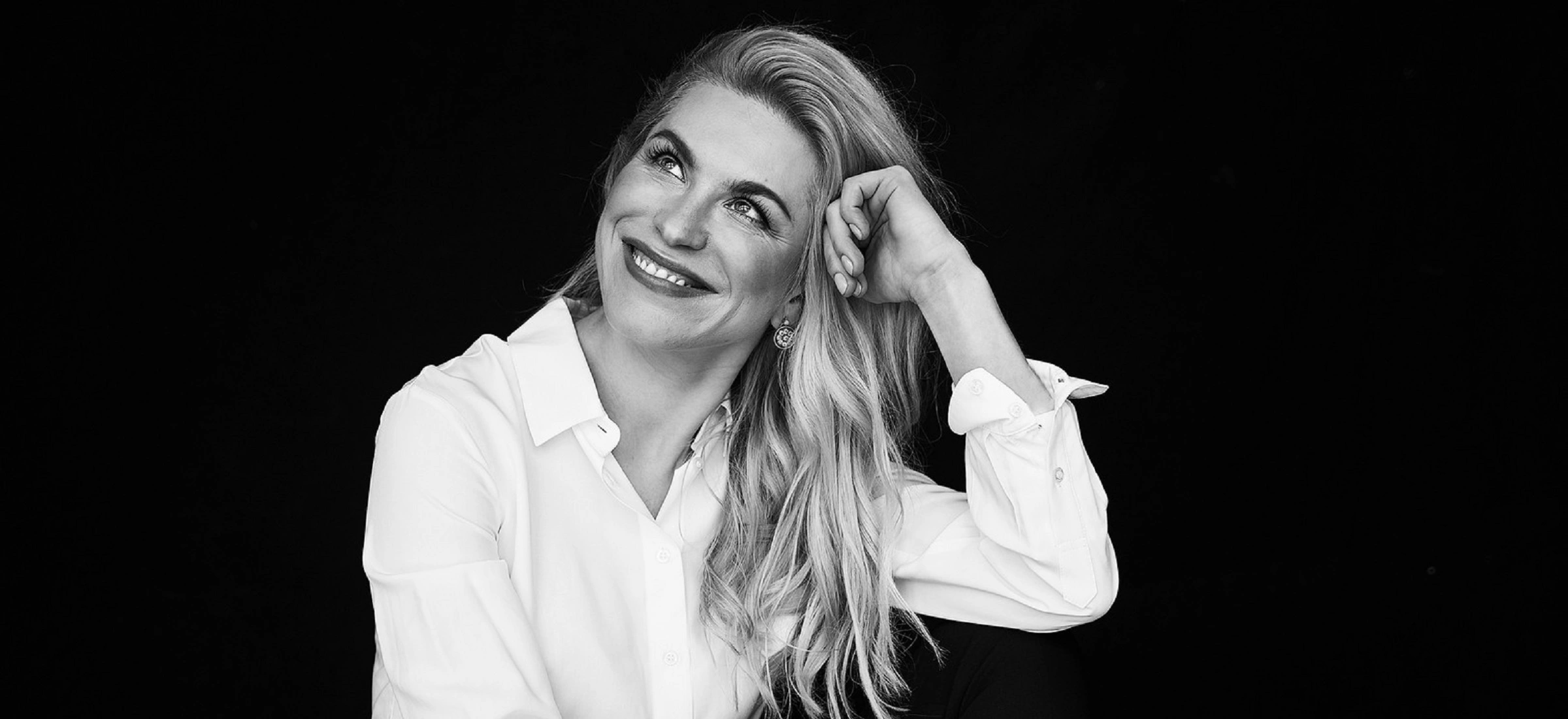 Katarzyna Bonda o serialu Żywioły Saszy i swoich kryminałach [WYWIAD]