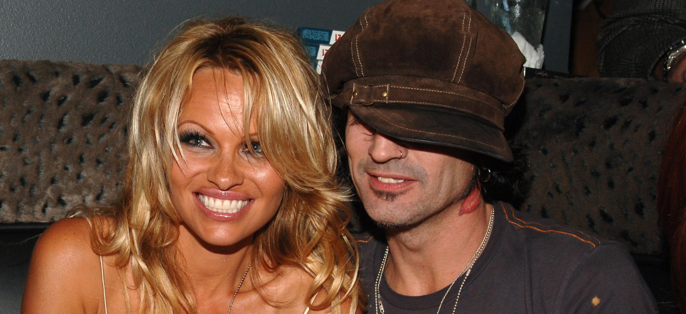 pamela anderson tommy lee serial lily james sebastian stan