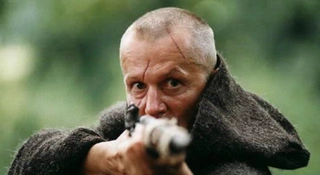 Mickiewicz bawił się superbohaterami, zanim to było modne. Ksiądz Robak to pierwszy polski zamaskowany heros