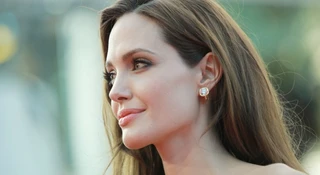 angelina jolie instagram 2021 afganistan