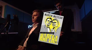 Tata Maty zbiera baty za książkę o wychowywaniu rapera. I słusznie, bo jest okropna