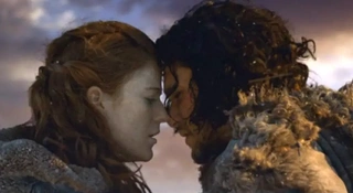 Kit Harington do syna: "Bądź wdzięczny za erotyczne sceny w Grze o tron, dzięki nim się urodziłeś"
