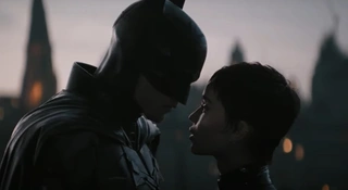 Batman droczy się z Kobietą-Kot w nowym zwiastunie filmu z Robertem Pattinsonem