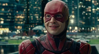 ezra miller aresztowany bar flash fantastyczne zwierzęta 3