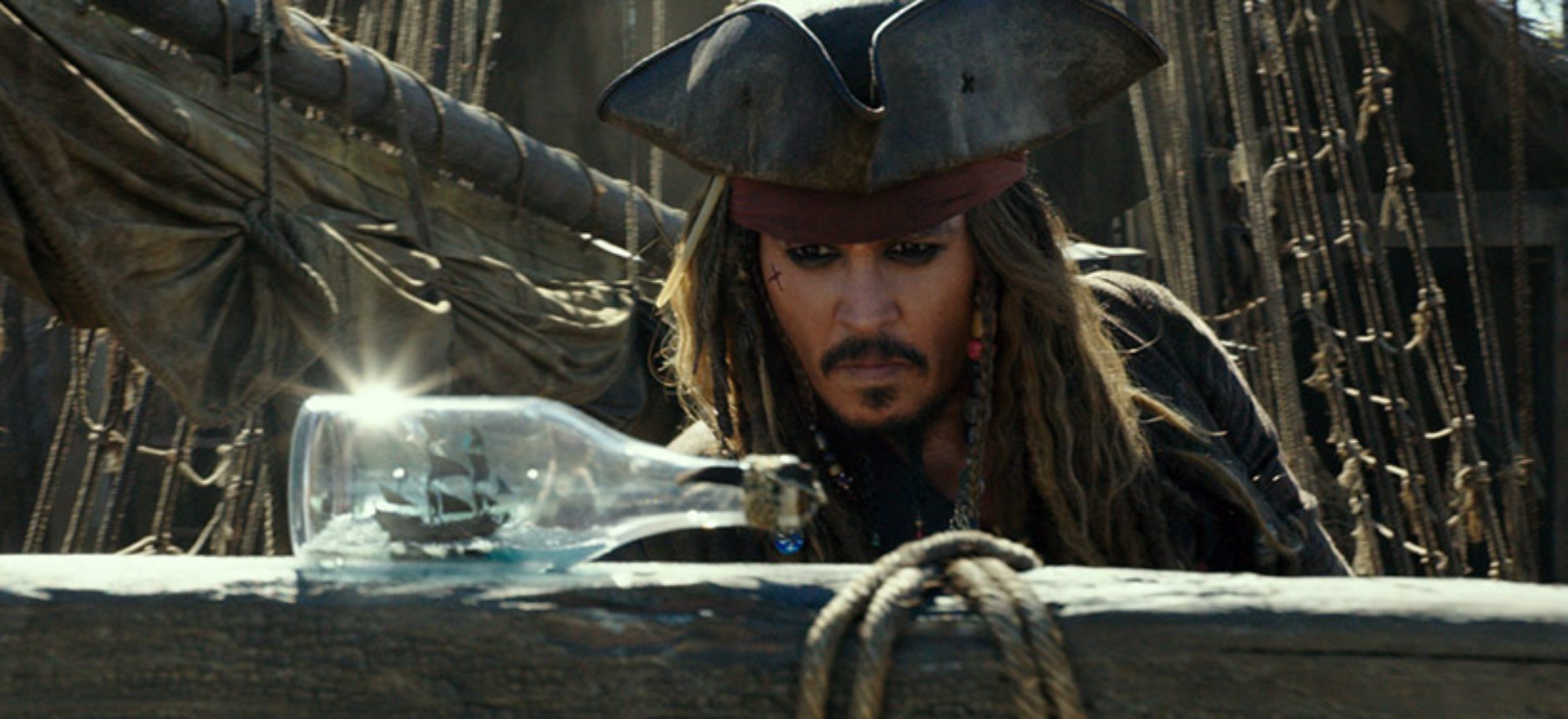 johnny depp piraci z karaibów disney