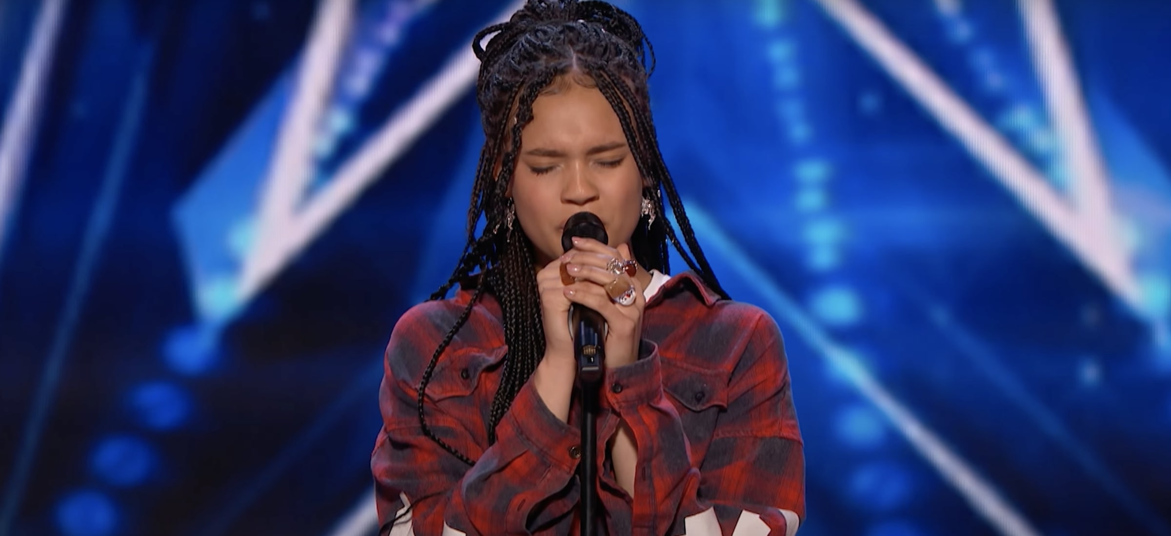 Sara James America's got talent