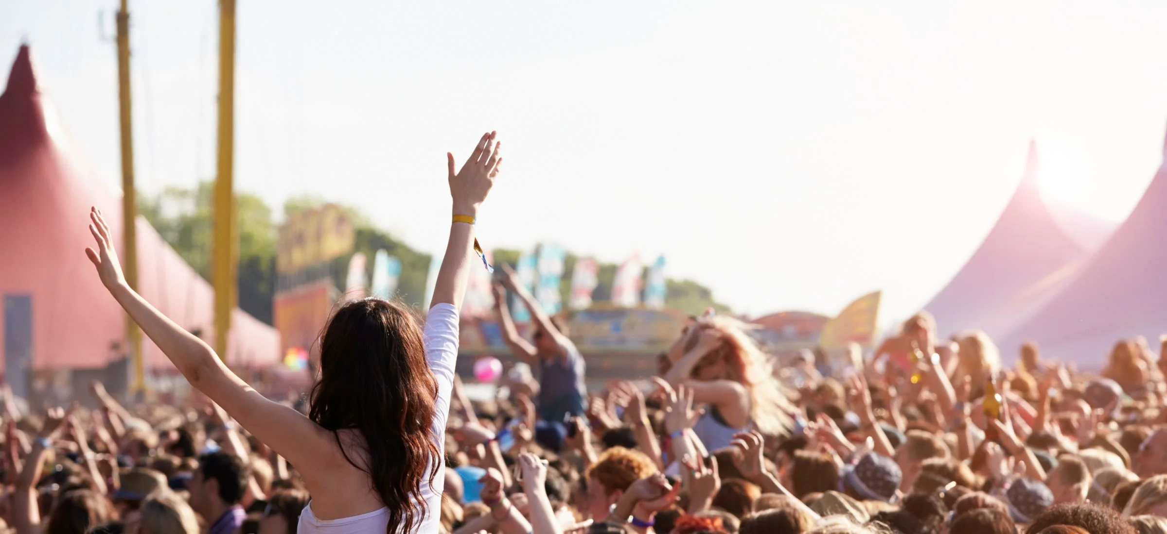 Letnie festiwale 2023: Przewodnik po muzycznych wydarzeniach w Polsce