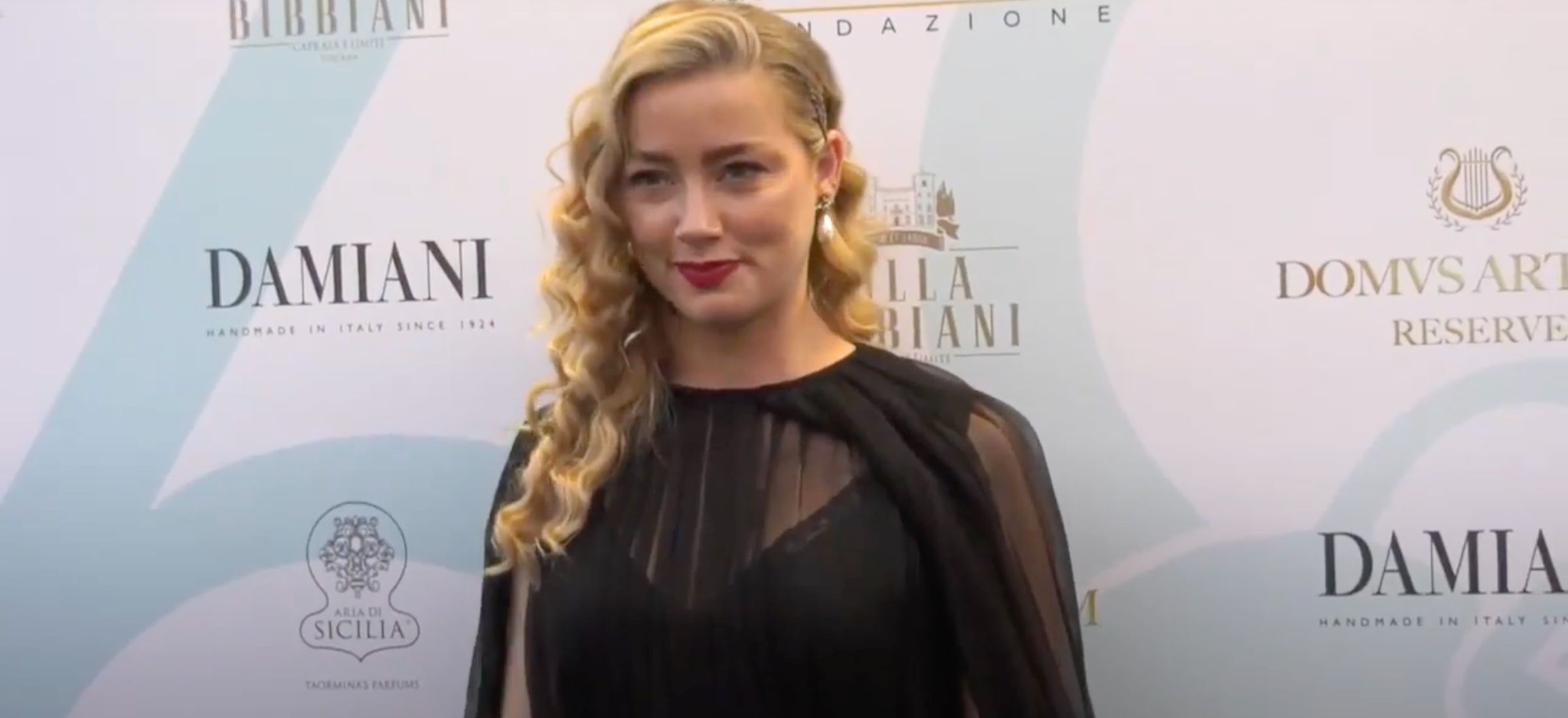 Amber Heard po raz pierwszy od procesu wystąpiła publicznie. "Należy mi się szacunek"