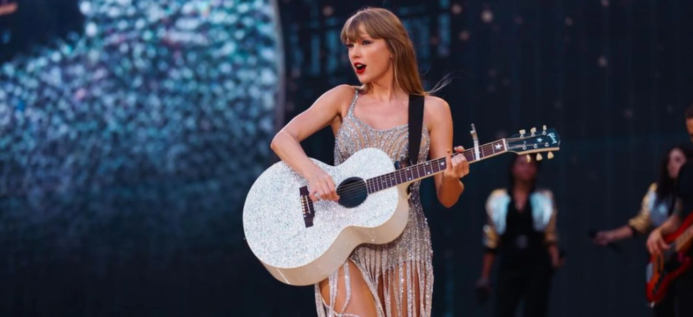 To się nazywa bonus od szefowej. Taylor Swift właśnie dała ekipie 223 mln zł premii