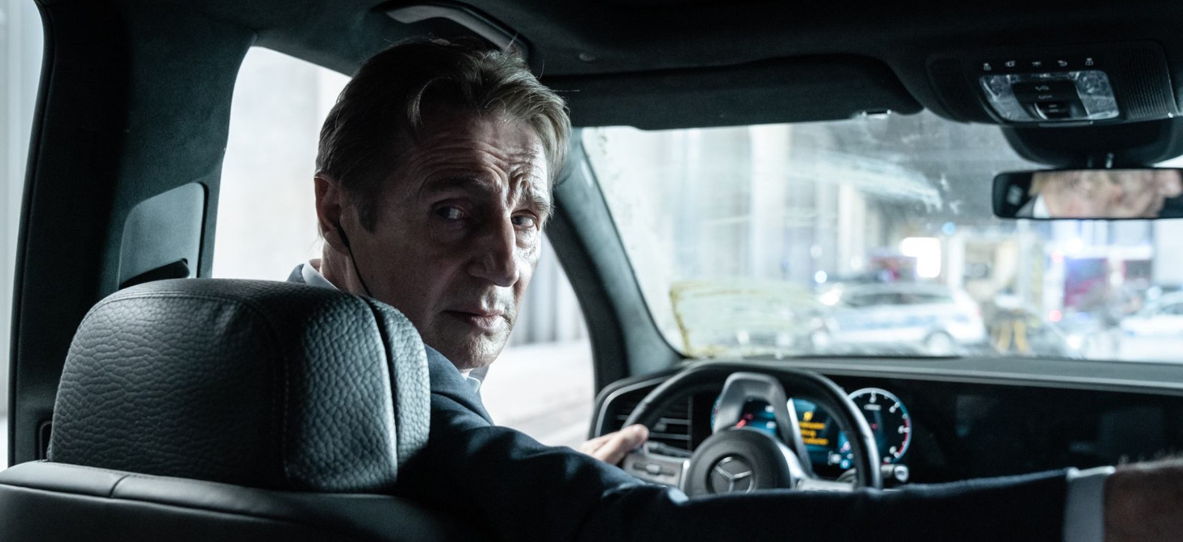 ultimatum recenzja liam neeson premiera