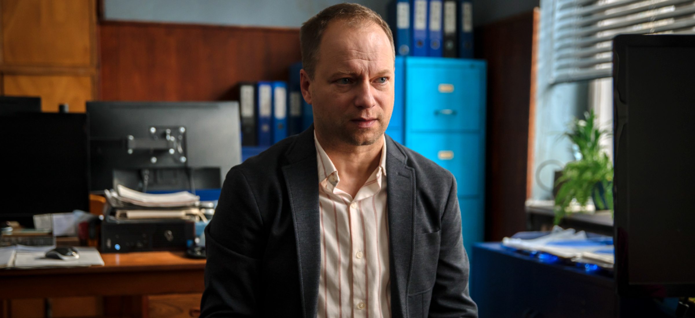 maciej stuhr serial dom z papieru canal+