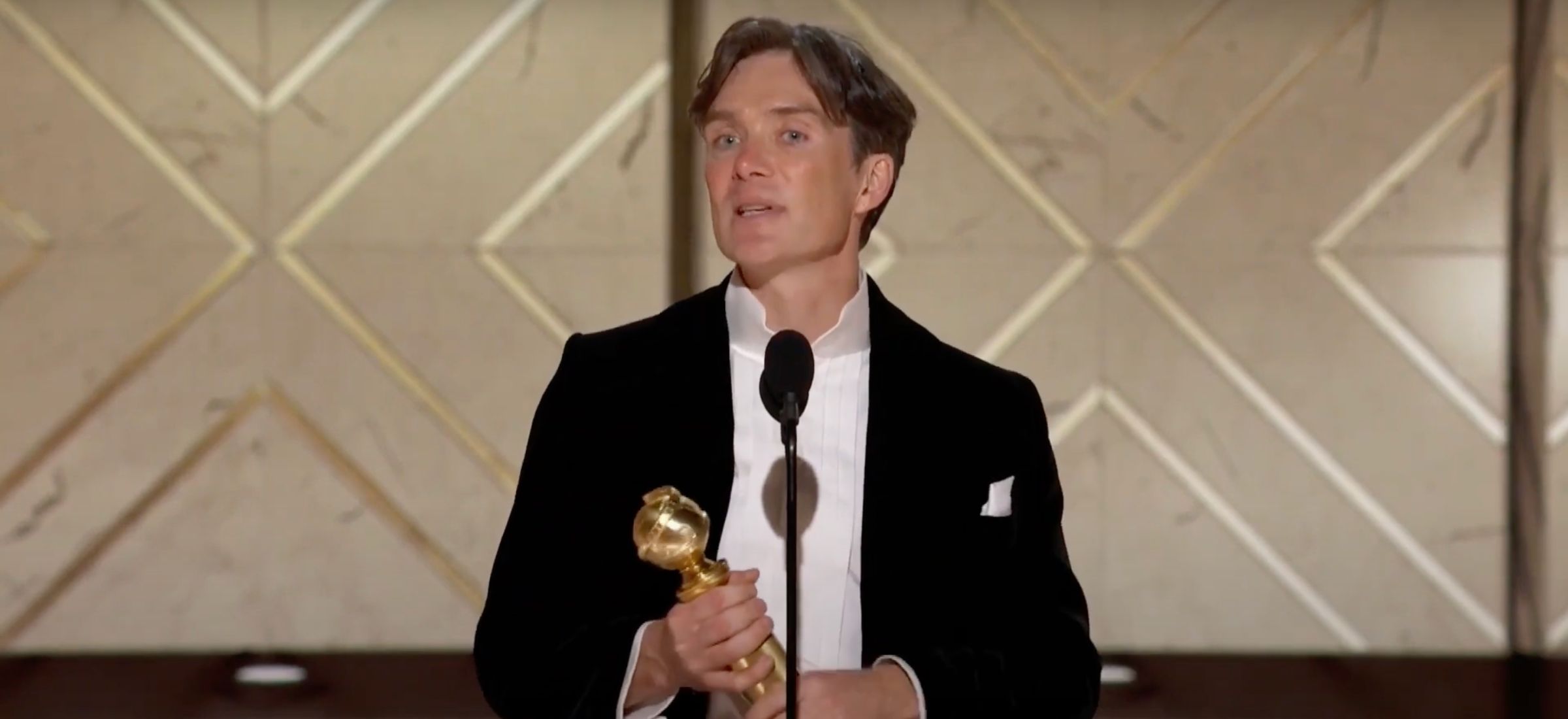 Cillian Murphy uhonorowany Złotym Globem. Zażartował o braku krzeseł na planie 