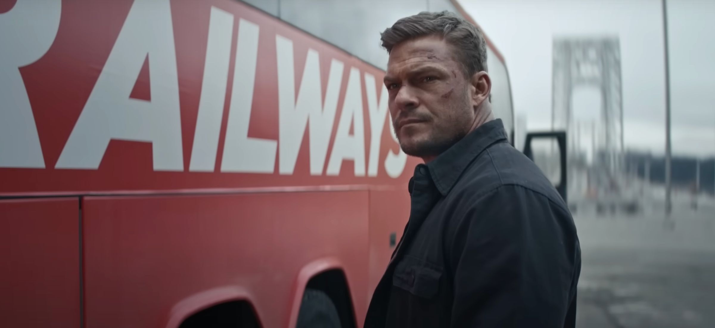 reacher ile sezonow alan ritchson