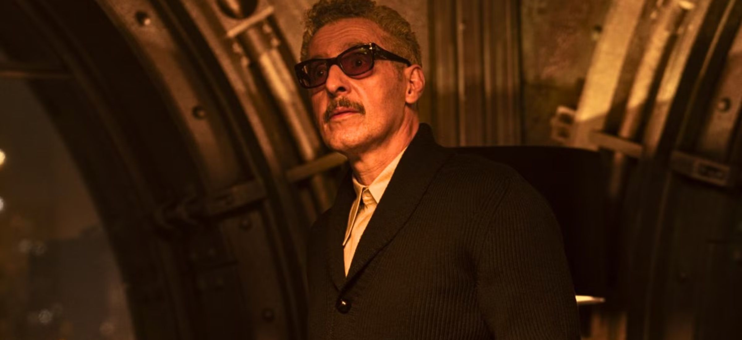 pingwin carmine falcone aktor john turturro przemoc kobiety batman max