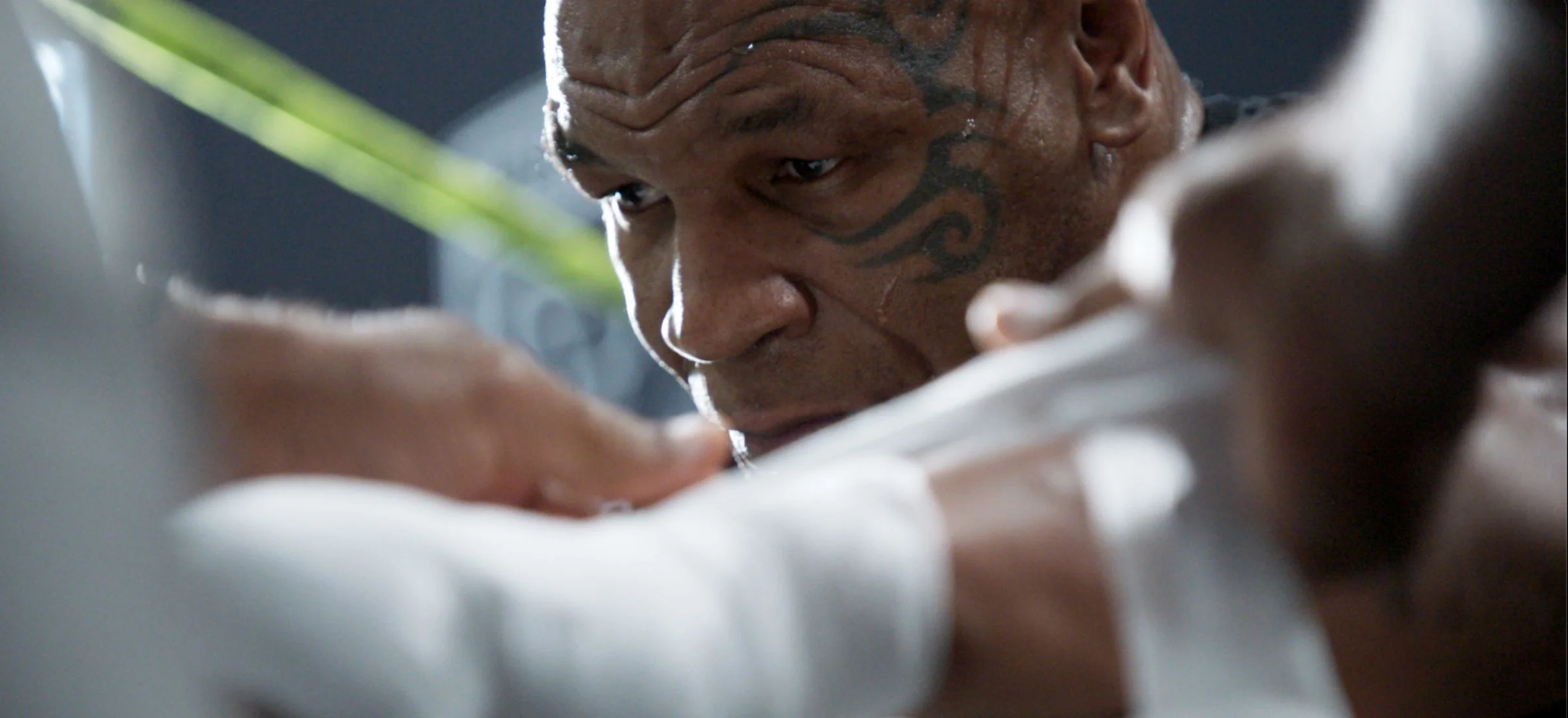 jake paul vs mike tyson netflix serial