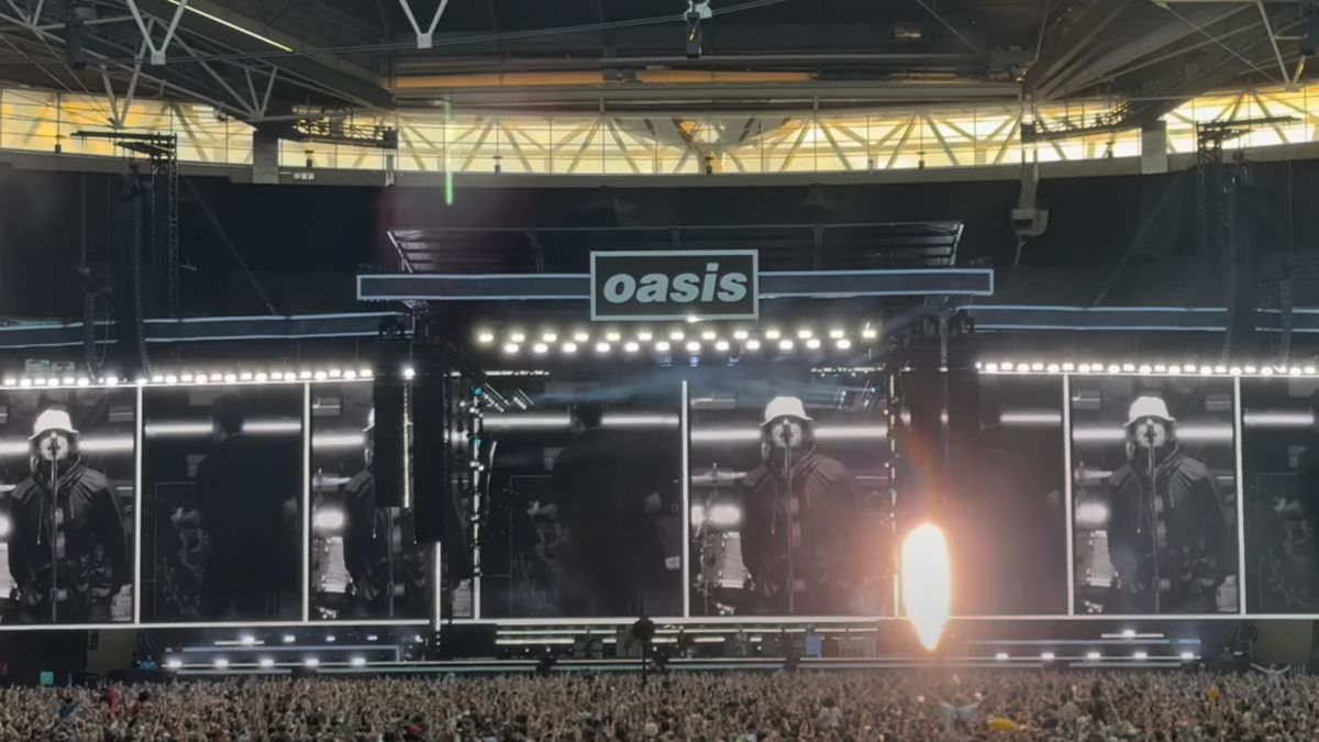 Fan Oasis zmarł podczas koncertu. Wypadł z trybun