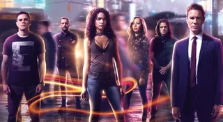 podróżnicy serial sci fi netflix co obejrzeć