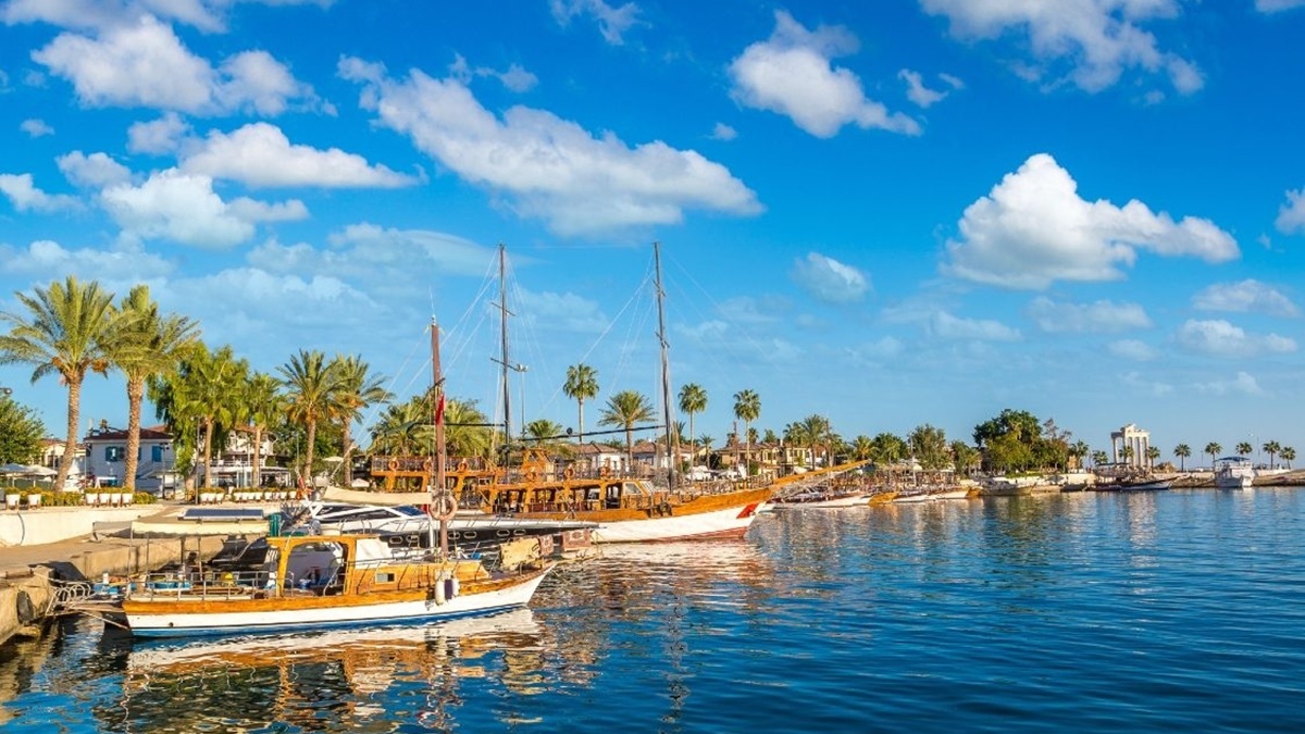 Turcja last minute – jak znaleźć najlepsze oferty na wakacje?