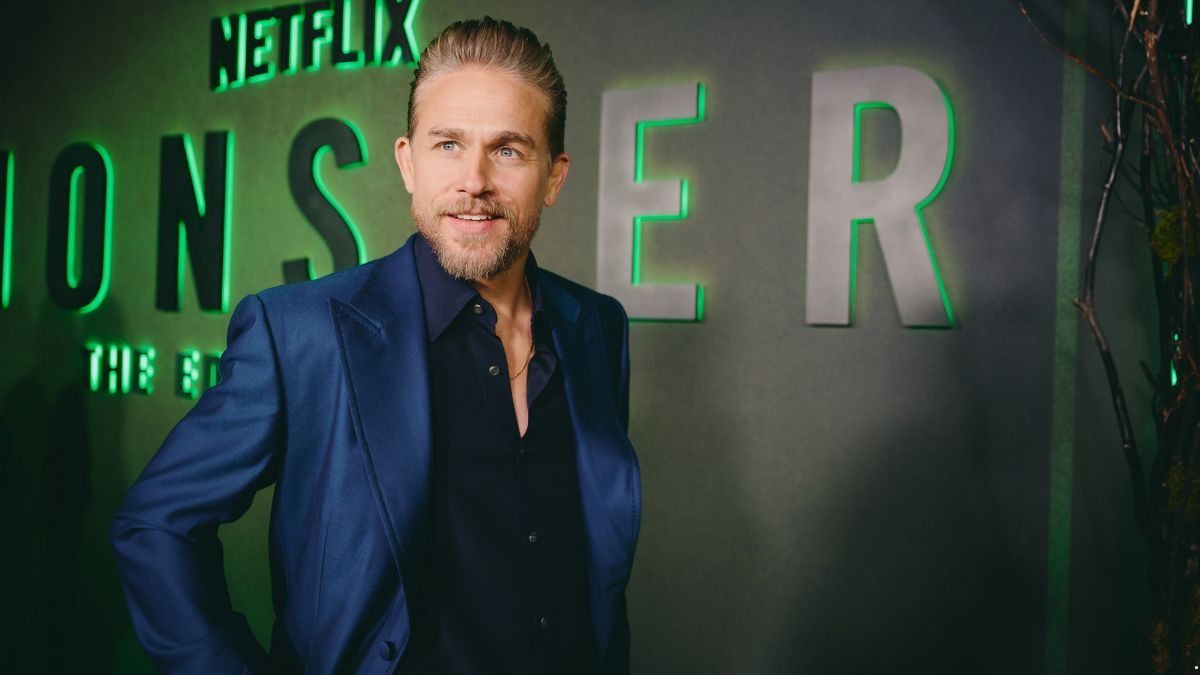 Najlepsze role Charliego Hunnama. Na Netfliksie gra Eda Geina