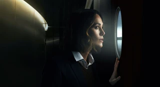 kobieta z kabiny dziesiątej film netflix opinia recenzja