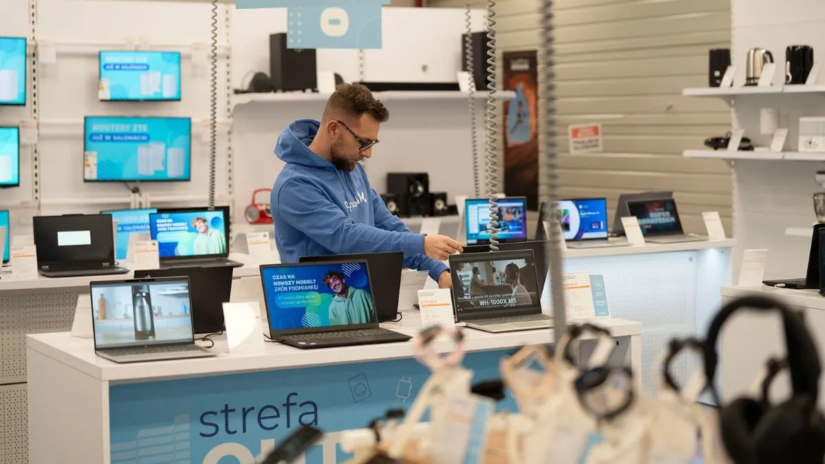 black friday komputronik