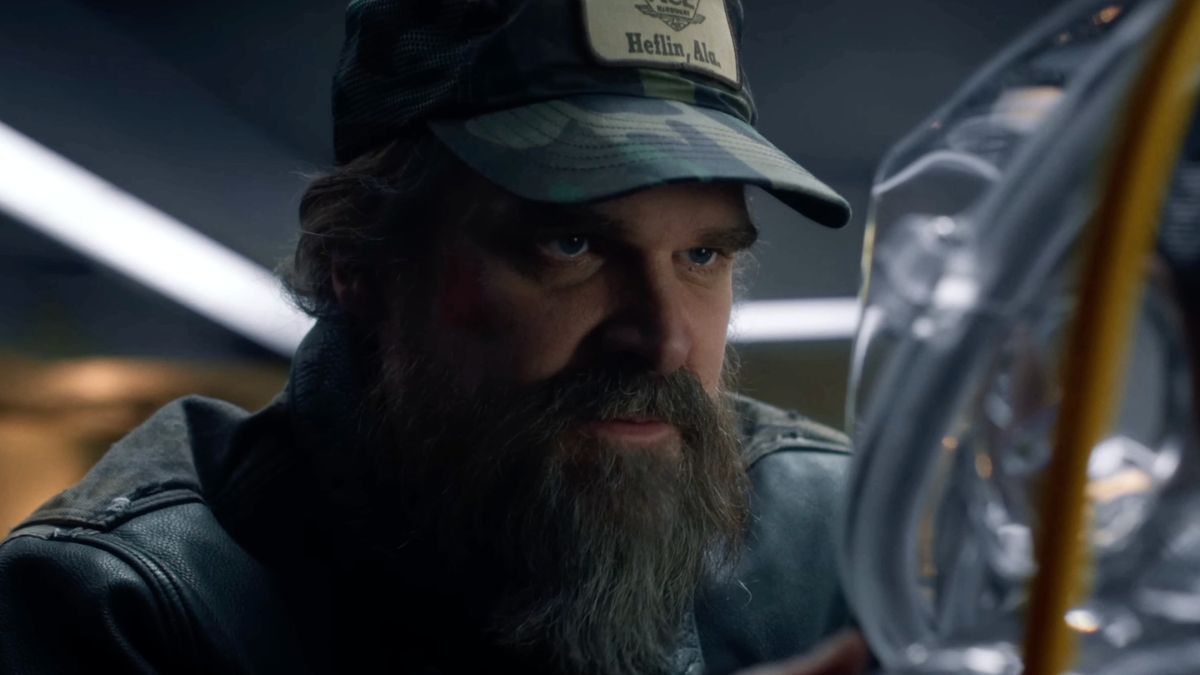 David Harbour mówi, iż on też wolał 1. sezon Stranger Things
