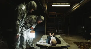 Bugonia nareszcie online. Gdzie obejrzeć sci-fi obsypane nominacjami do Oscarów?