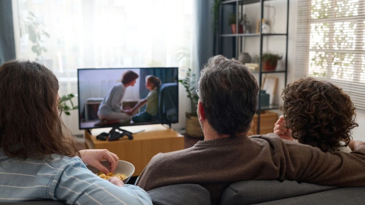 Czy światłowód z telewizją się opłaca? Policzyliśmy to