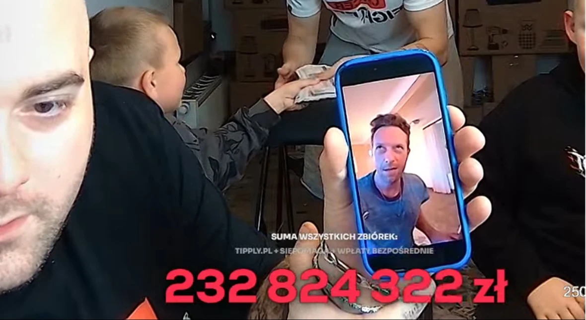 Image for Wokalista Coldplay wsparł zbiórkę Łatwoganga. Pokazali nagranie