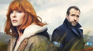 Bardzo. Mokro. Rafe Spall opowiada o mrocznym świecie Under Salt Marsh