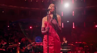Dua Lipa pozywa Samsunga. Wykorzystał jej zdjęcie na telewizorach