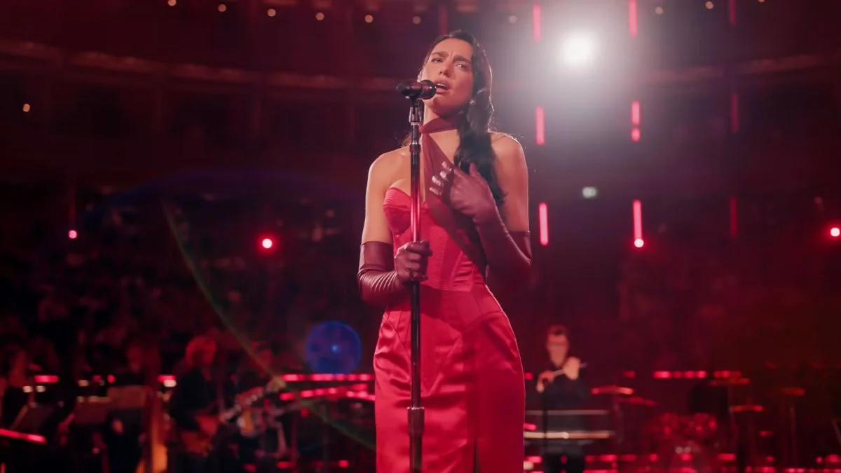 Dua Lipa pozywa Samsunga. Wykorzystał jej zdjęcie na telewizorach